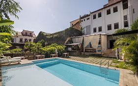 Reviver Hostel